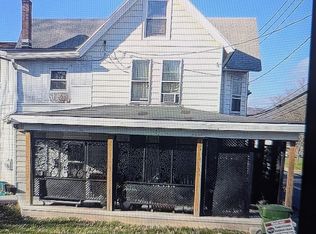 1 N Tulpehocken St #2, Pine Grove, PA 17963