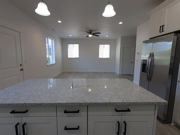 2441 & 2443 Roll Tide Ct — Photo 19
