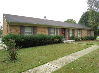 418 Hilltop Dr, Columbia, TN 38401