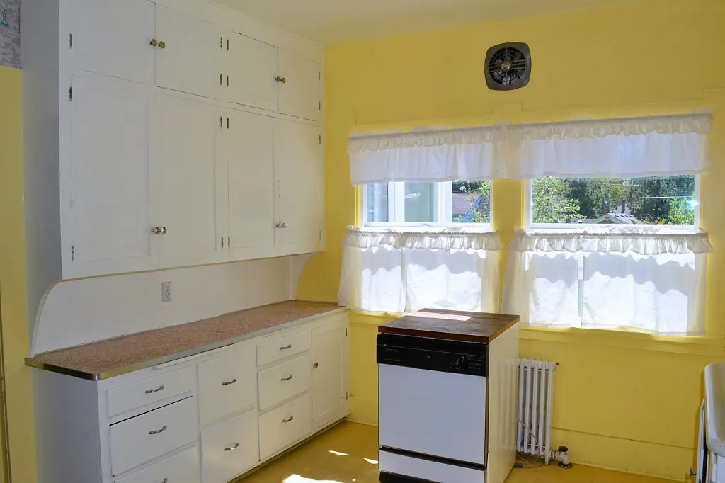 1 bed, 2200 sqft, $750 — Photo 3