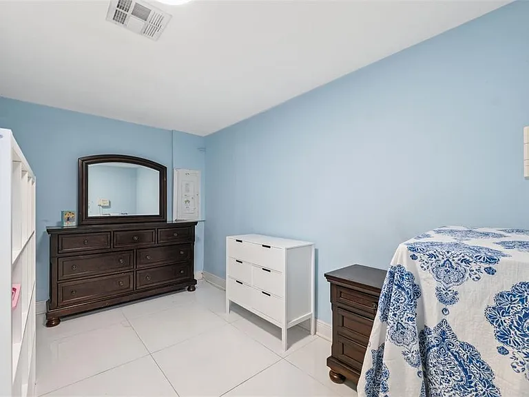4527 Redcoat Dr — Photo 17