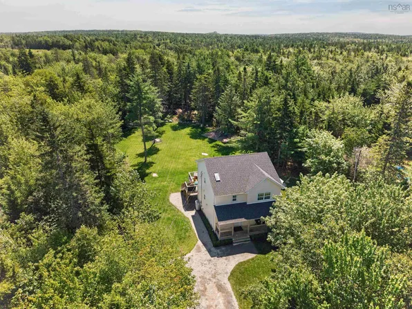 17 Burnhope Dr, Halifax, NS B2R 1A9