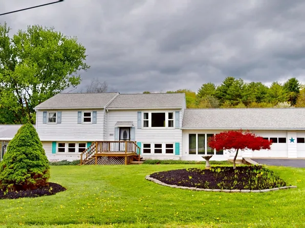1640 Smokey Corners Rd, Williamsport, PA 17701
