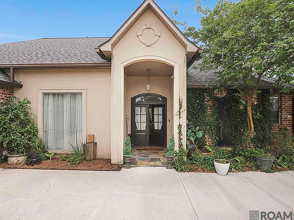 3rd image of 39053 Corinne Cir