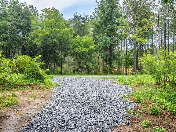 2nd image of 554 Iron Hill Rd #3