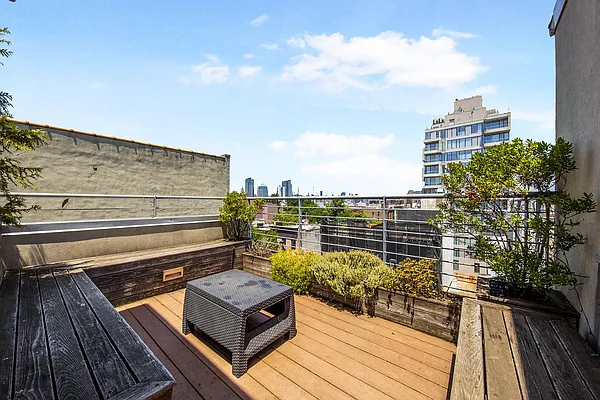 Sold by LG Fairmont Group | media 19