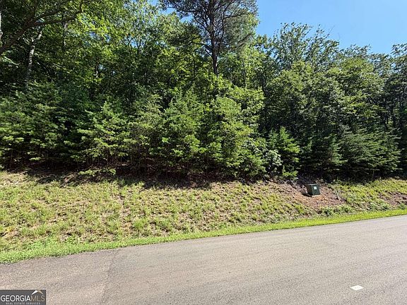 3rd image of 233 Stonecliff Dr #233