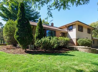 6 W Rand Rd, Villa Park, IL 60181