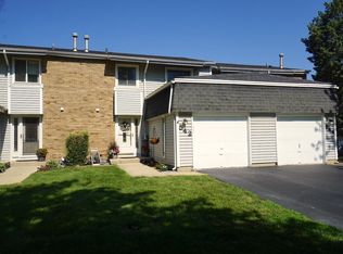 542 Porter Ln, Bolingbrook, IL 60440
