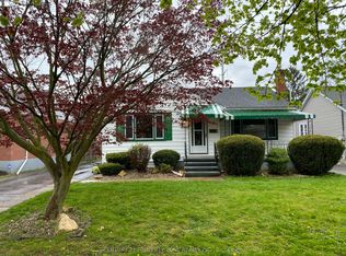 6300 Corwin Cres, Niagara Falls, ON L2G 2M1