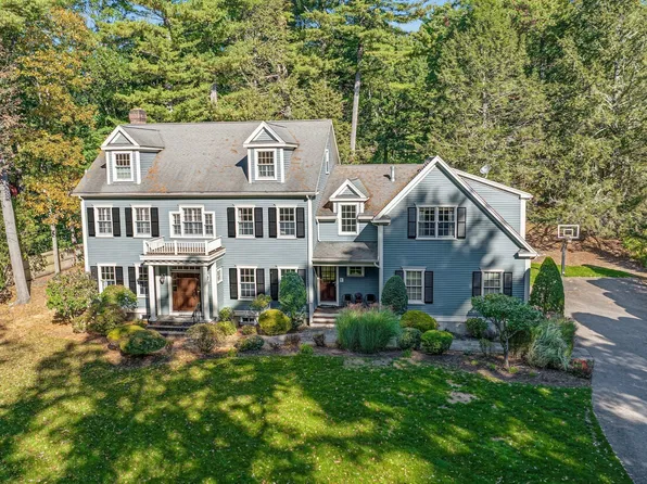 933 South St, Needham, MA 02492