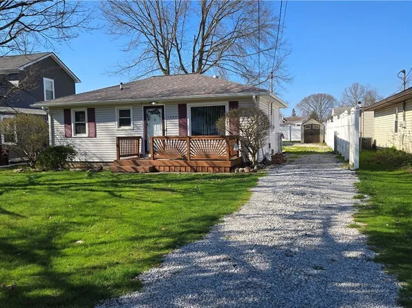 1060 Bryce Ave, Aurora, OH 44202