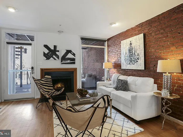 1753 Swann St NW #2 — Photo 4