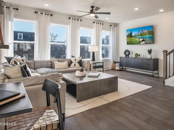 12 Barton Avenue, Oceanport, NJ 07757