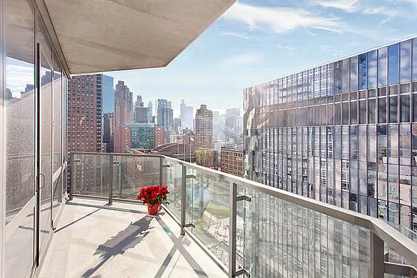 Rented by Brown Harris Stevens | media 16