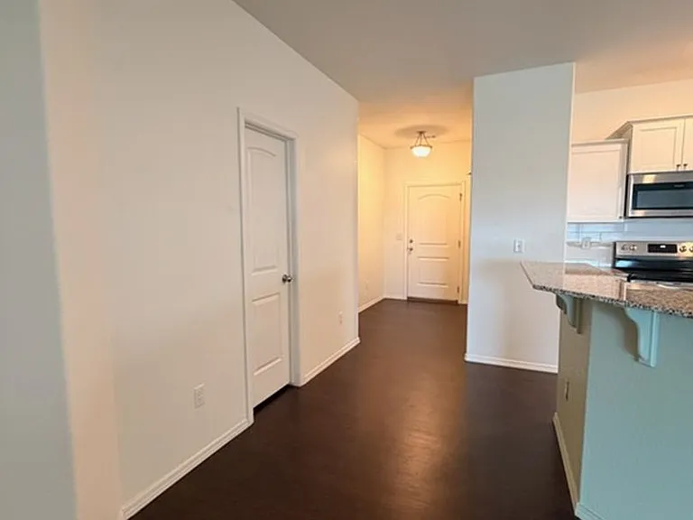 691 Morningside Dr — Photo 4
