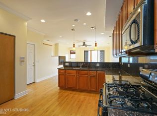 4821 S Champlain Ave APT 3, Chicago, IL 60615