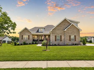 1035 Robert Lee Dr, Gallatin, TN 37066