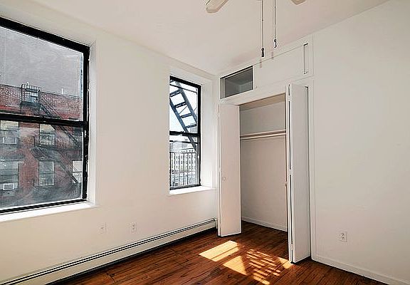 2nd image of 122 Allen St APT 9