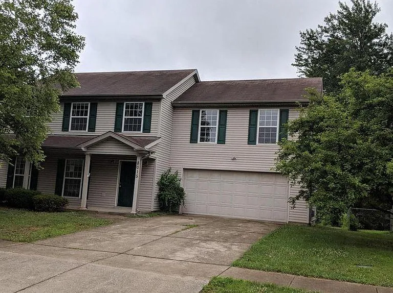 8015 Apple Valley Dr — Photo 1