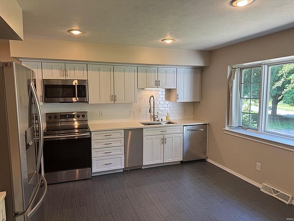 2nd image of 52760 Brandel Ave