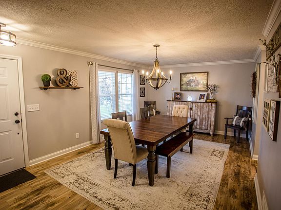 5th image of 240 Buckboard Ln