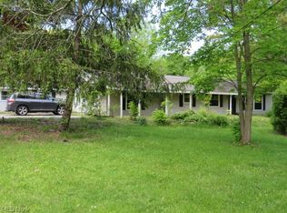 11904 Clearview Rd, Chesterland, OH 44026