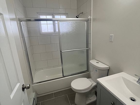 4th image of 145 W Market St APT 3
