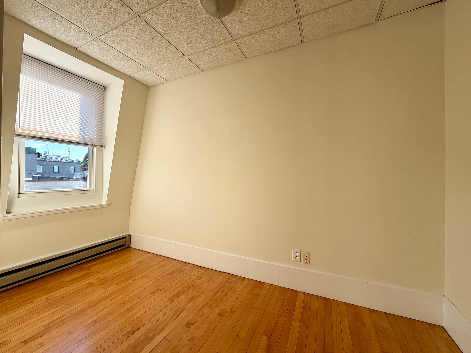 1 bed, 520 sqft, $2,100 — Photo 4
