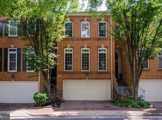 4908 Waple Ln, Alexandria, VA 22304
