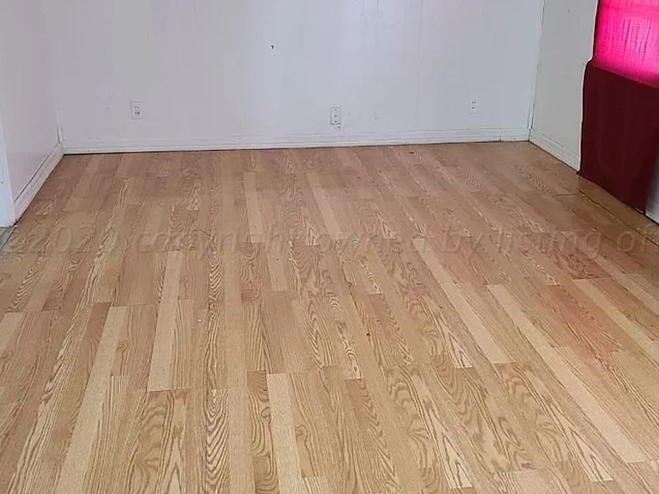 2nd image of 1036 S Wells St #1036