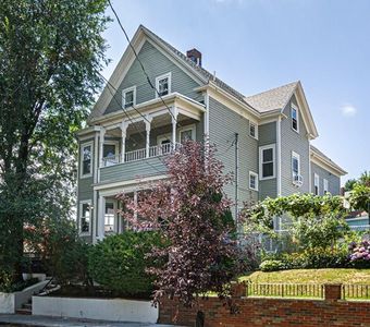 24 Boston St #1, Somerville, MA, 02143