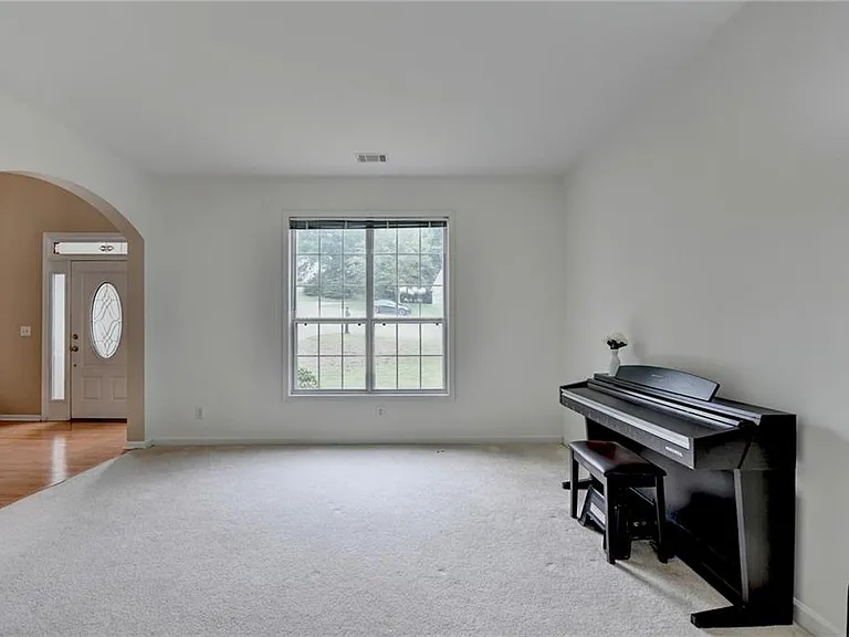 2172 Woodbriar Dr — Photo 10