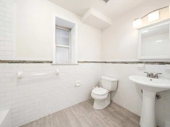 149 Webster Avenue image 24 of 31