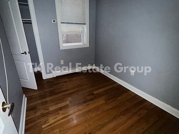 3rd image of 305 49th St APT 1A