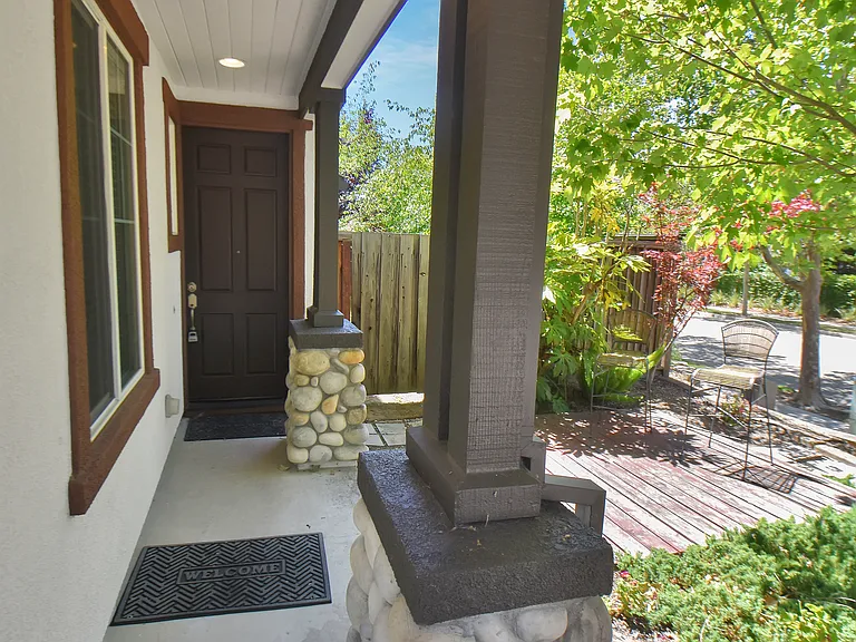 6000 Dalton Way — Photo 3