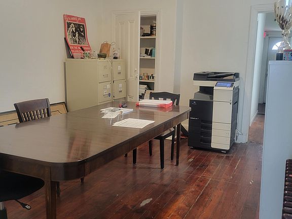 4th image of 331 W Girard Ave #1