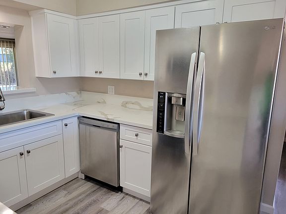 4th image of 5702 E Duncan St