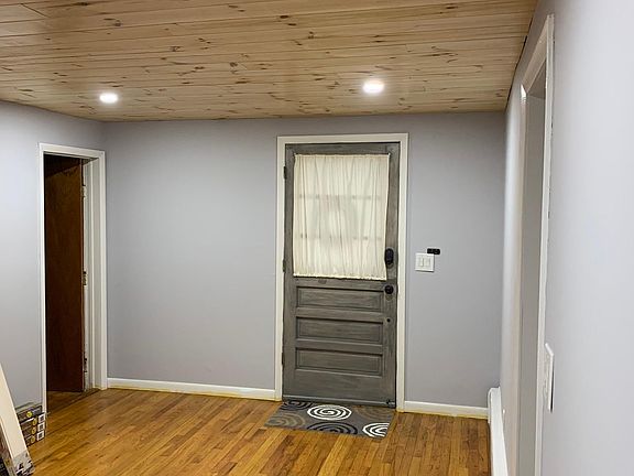 2nd image of 119 Dale Ave APT 1A