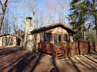 28 Pineknoll Dr, Lake Harmony, PA 18624