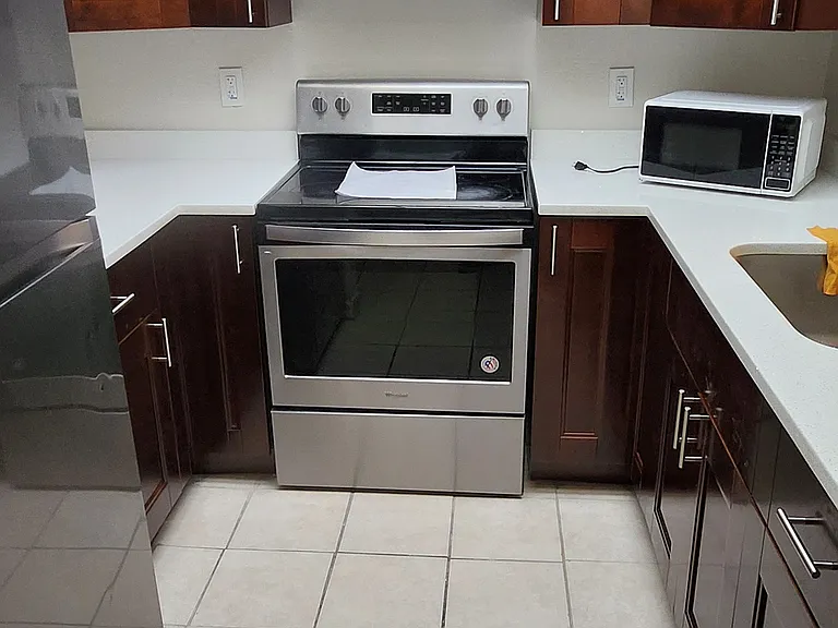 1530 SE Royal Green Cir #N102 — Photo 11