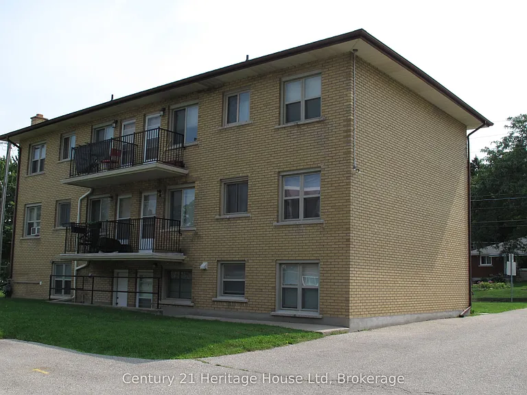 126 Waverley Dr #6 — Photo 8