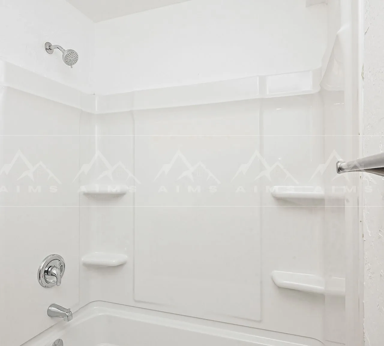 2 bed, 815 sqft, $1,600 — Photo 3