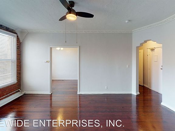 4th image of 530 S Kingsley Dr APT 205