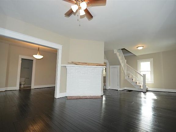 4th image of 121 Oakland Ave