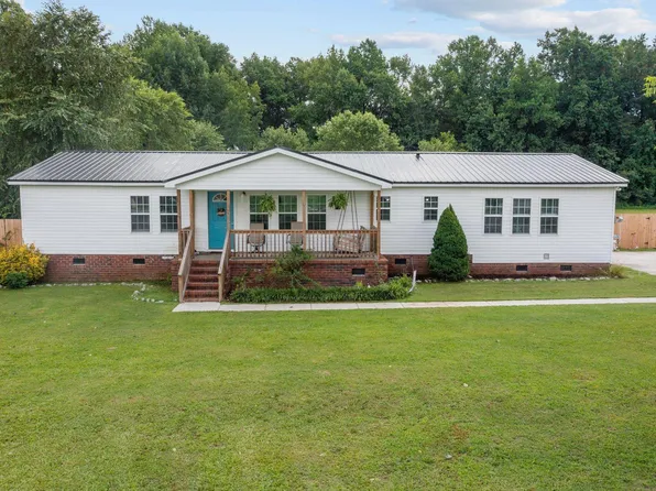 8148 Brooks Rd, Kenly, NC 27542