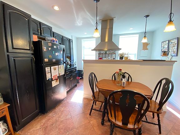 2nd image of 505 Hicks St #3