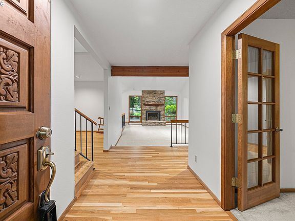 5th image of 17280 SW Oakenshield Ct