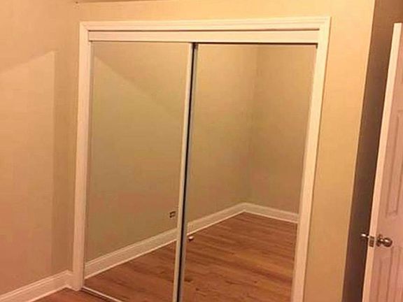 4th image of 2126 N Milwaukee Ave #2F