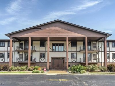 4849 Grace Rd, North Olmsted, OH, 44070